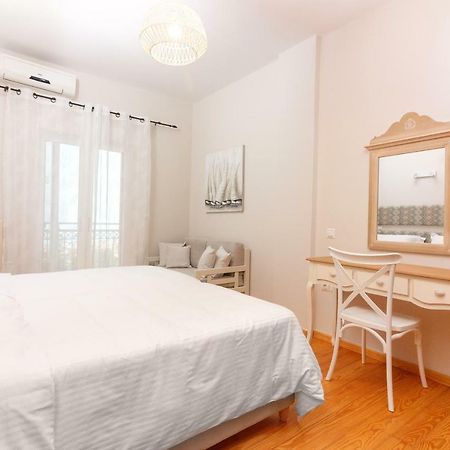 Charming And Comfy House Lejlighed Agia Marina Eksteriør billede